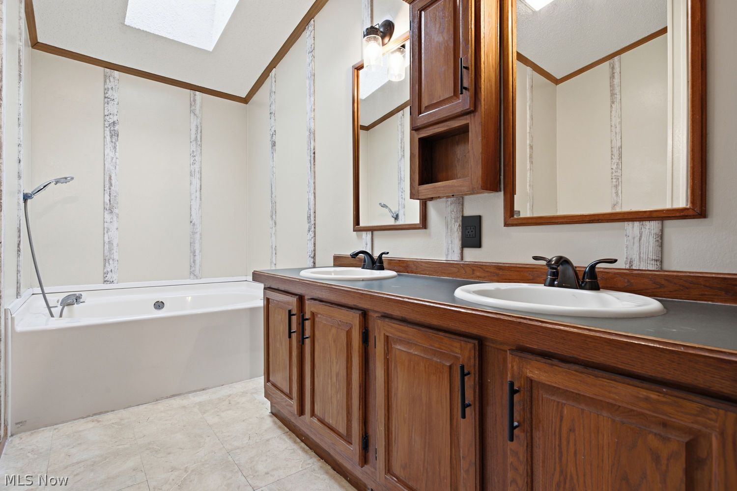 5645 Laubert Road Atwater OH 44201