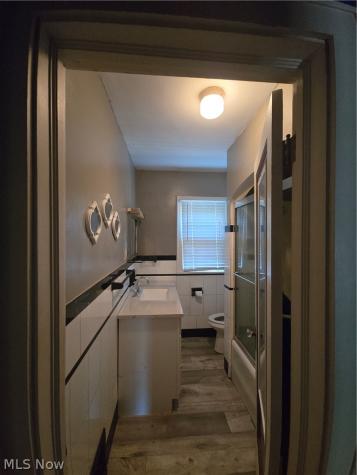 525 Reed Avenue Akron OH 44301
