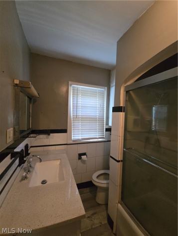 525 Reed Avenue Akron OH 44301