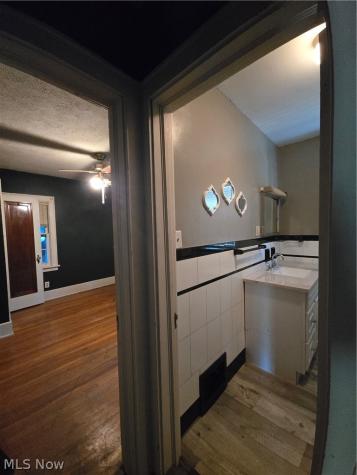 525 Reed Avenue Akron OH 44301