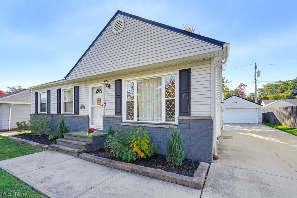 6110 Archwood Road Independence OH 44131