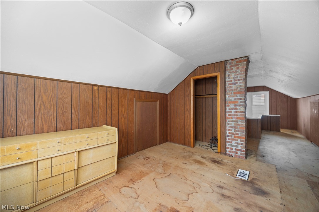 2831 Garfield Boulevard Lorain OH 44052