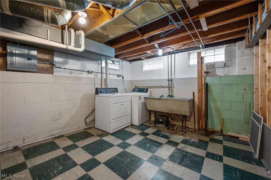 4353 W 182nd Street Cleveland OH 44135