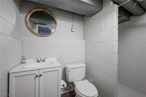4353 W 182nd Street Cleveland OH 44135
