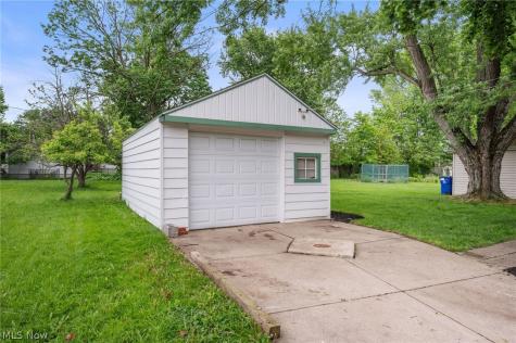 4353 W 182nd Street Cleveland OH 44135