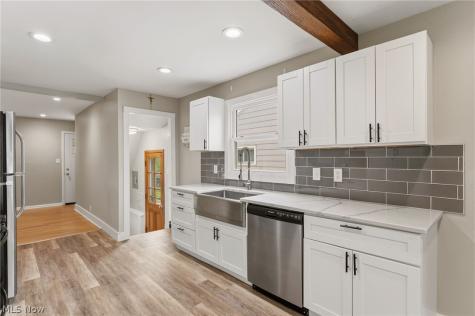 4353 W 182nd Street Cleveland OH 44135