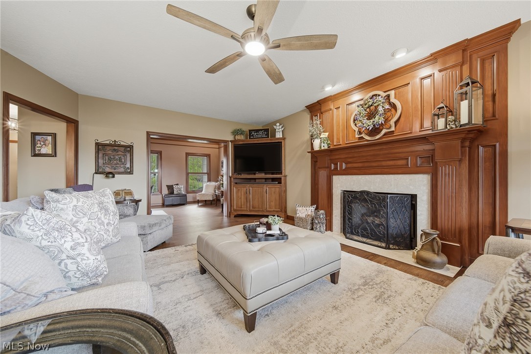 2536 Chadwell Circle NW North Canton OH 44720