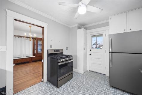 120 Longford Avenue Elyria OH 44035