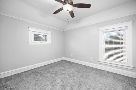 120 Longford Avenue Elyria OH 44035