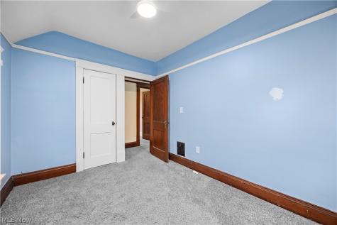 120 Longford Avenue Elyria OH 44035