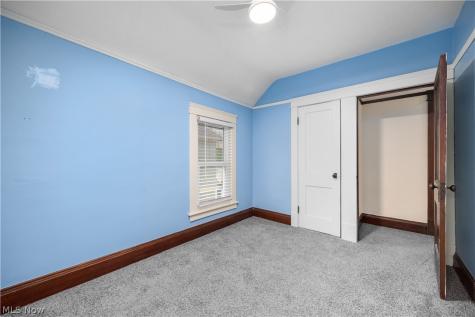 120 Longford Avenue Elyria OH 44035
