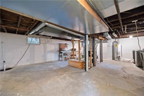 120 Longford Avenue Elyria OH 44035