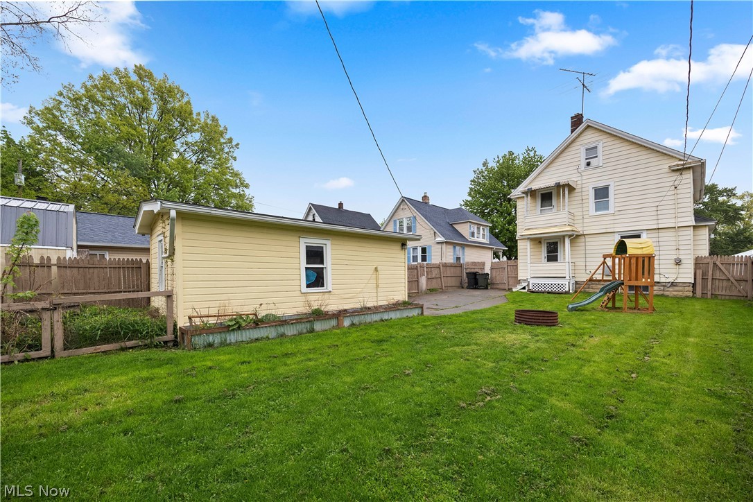 120 Longford Avenue Elyria OH 44035