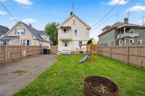 120 Longford Avenue Elyria OH 44035