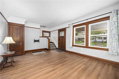 120 Longford Avenue Elyria OH 44035