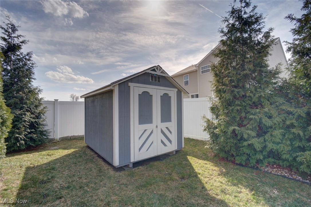 3798 Parkside Circle E Lorain OH 44053