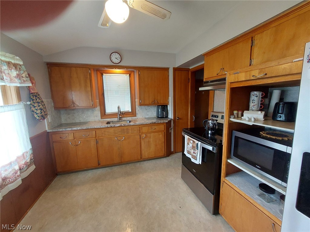 8320 Banner Lane Parma OH 44129