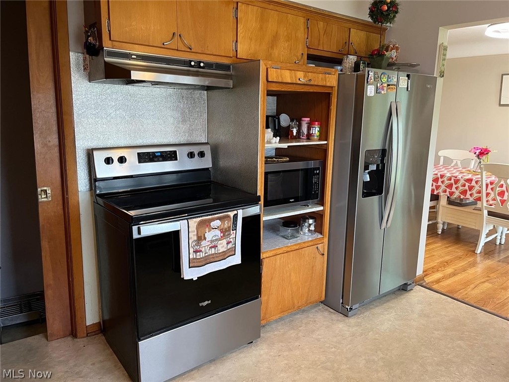 8320 Banner Lane Parma OH 44129