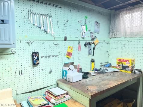 8320 Banner Lane Parma OH 44129
