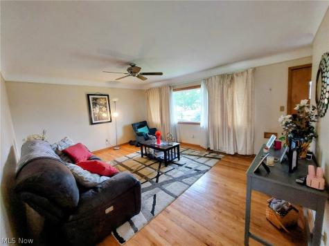 8320 Banner Lane Parma OH 44129