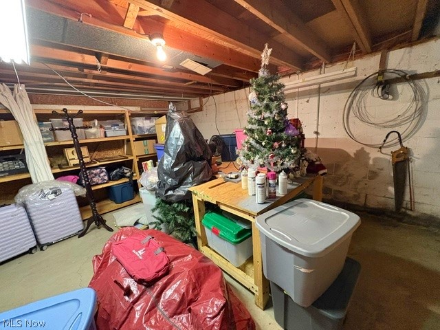 2455 David Court Austintown OH 44511