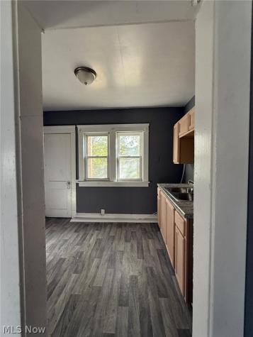 841 E 130 Street Cleveland OH 44108