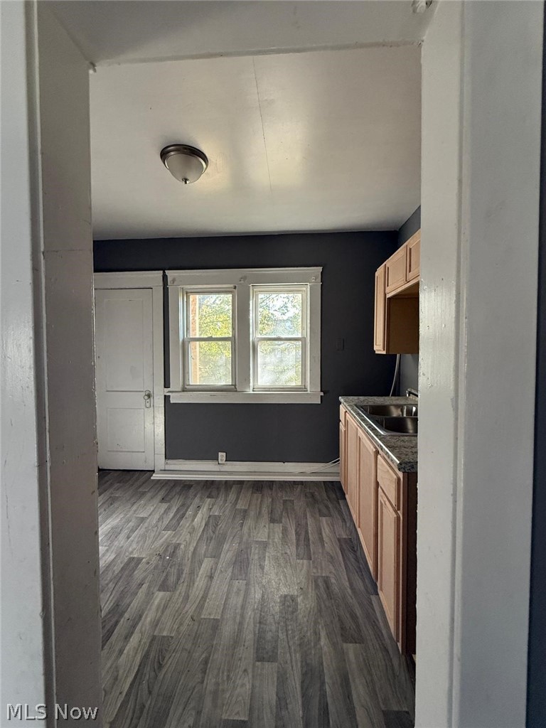 841 E 130 Street Cleveland OH 44108
