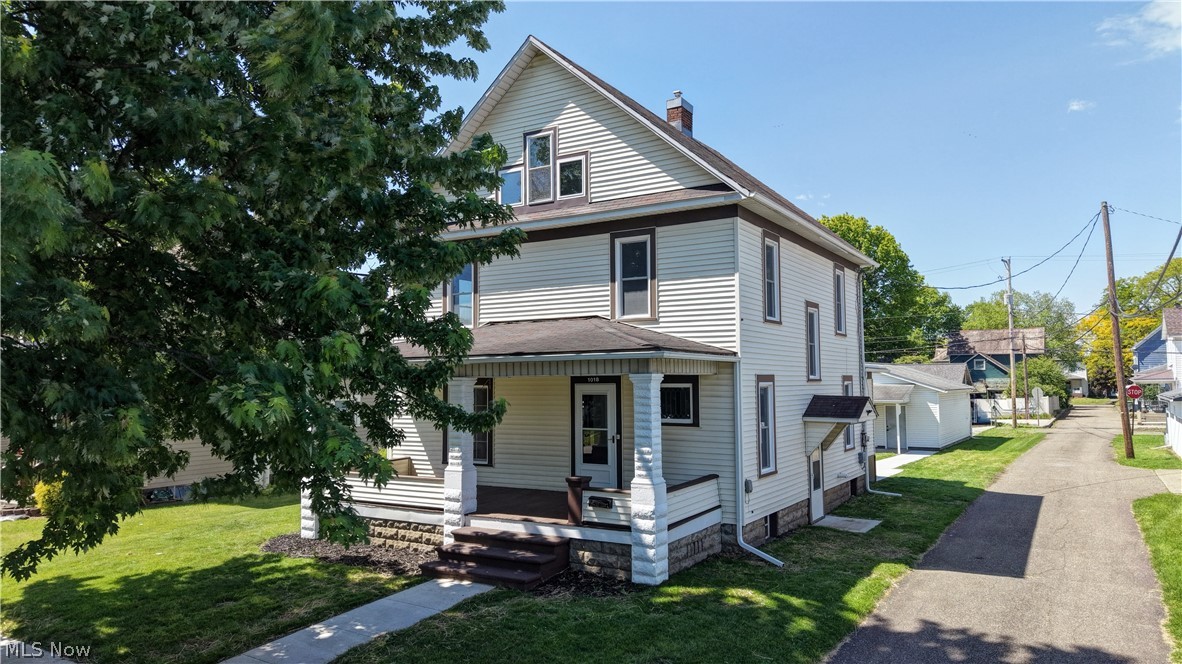 1018 Prospect Avenue NW New Philadelphia OH 44663