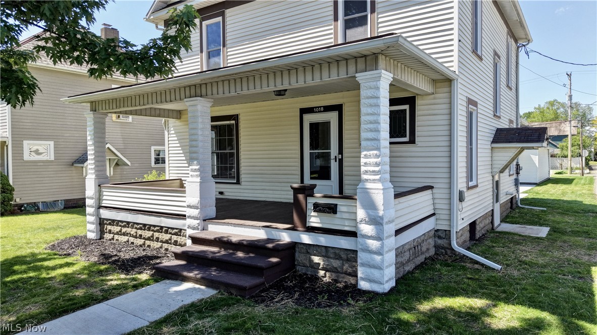 1018 Prospect Avenue NW New Philadelphia OH 44663