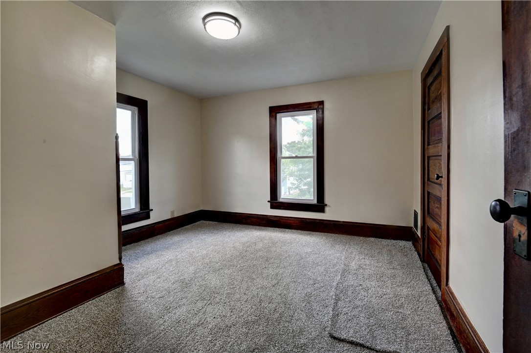 1018 Prospect Avenue NW New Philadelphia OH 44663