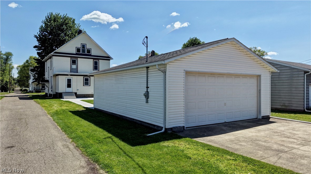 1018 Prospect Avenue NW New Philadelphia OH 44663