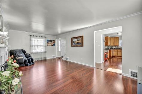 2110 Brown Road Lakewood OH 44107