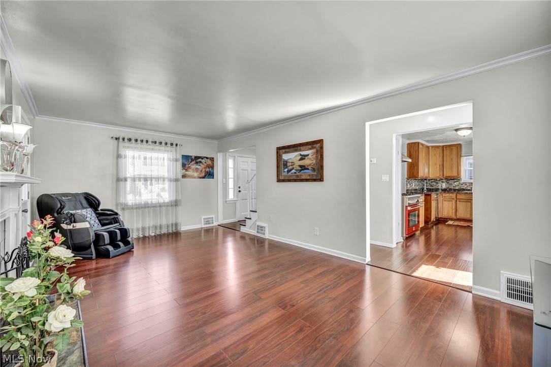 2110 Brown Road Lakewood OH 44107