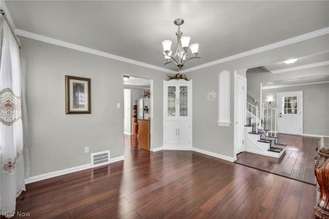 2110 Brown Road Lakewood OH 44107