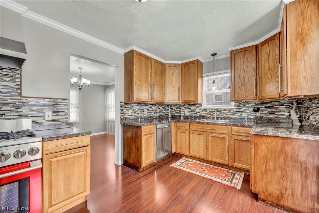2110 Brown Road Lakewood OH 44107