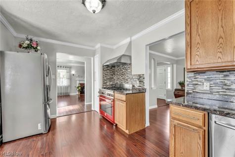 2110 Brown Road Lakewood OH 44107
