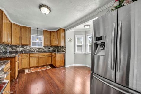 2110 Brown Road Lakewood OH 44107