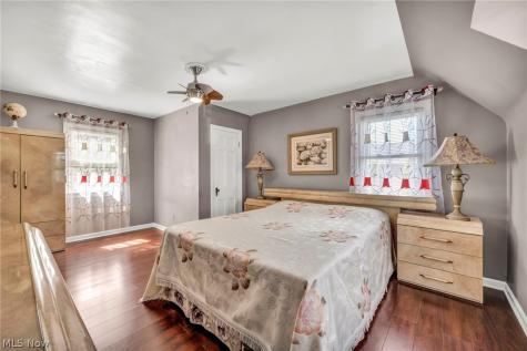 2110 Brown Road Lakewood OH 44107