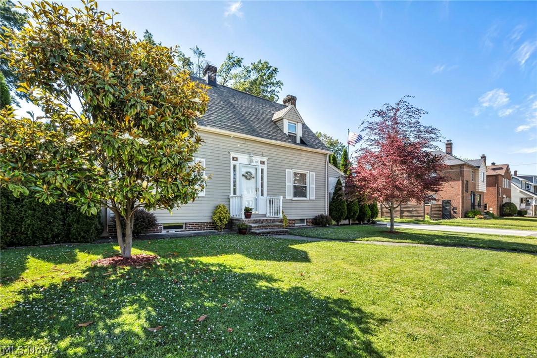 2110 Brown Road Lakewood OH 44107