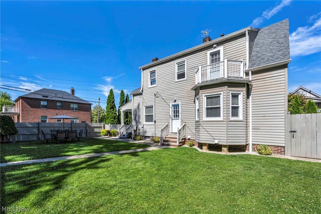 2110 Brown Road Lakewood OH 44107