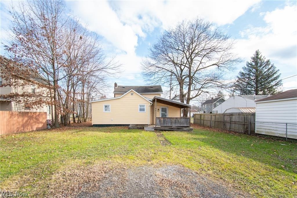 416 N Cedar Avenue Niles OH 44446