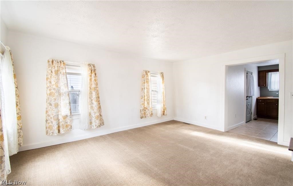 416 N Cedar Avenue Niles OH 44446