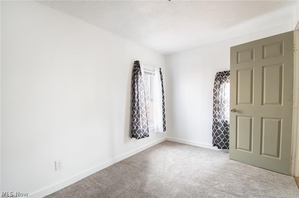 416 N Cedar Avenue Niles OH 44446