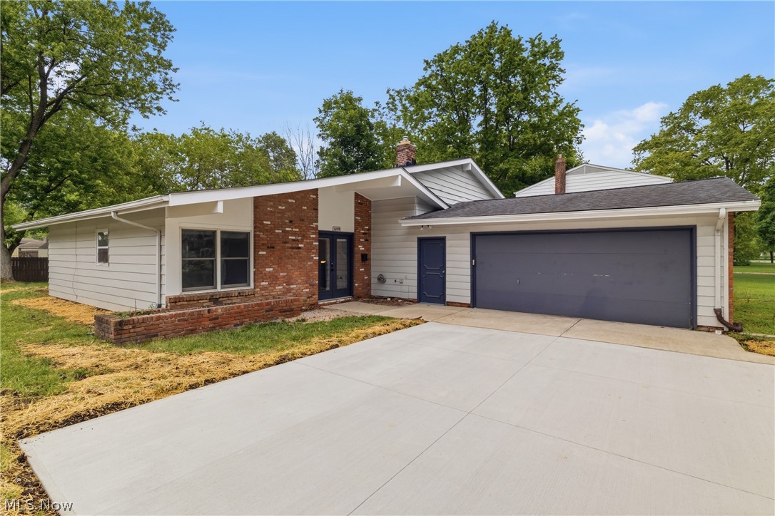 6195 Stafford Drive North Olmsted OH 44070