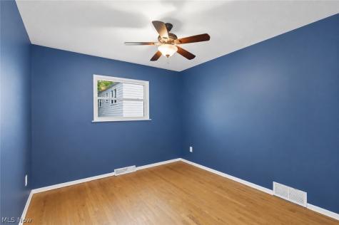 6195 Stafford Drive North Olmsted OH 44070
