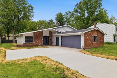 6195 Stafford Drive North Olmsted OH 44070