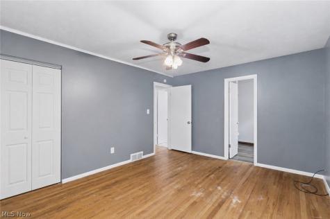 6195 Stafford Drive North Olmsted OH 44070