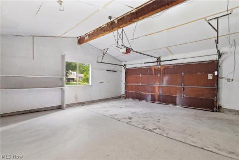 6195 Stafford Drive North Olmsted OH 44070