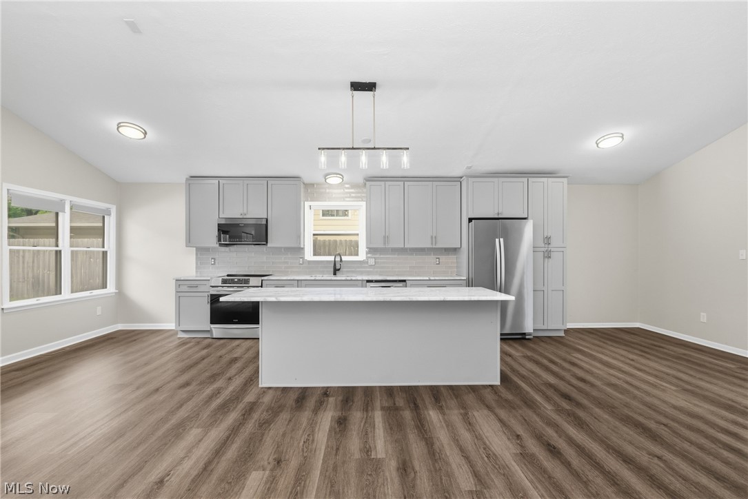 6195 Stafford Drive North Olmsted OH 44070