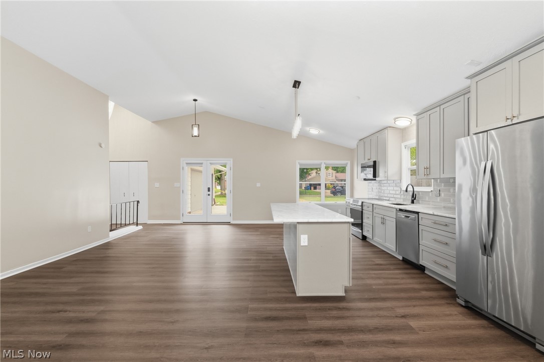 6195 Stafford Drive North Olmsted OH 44070
